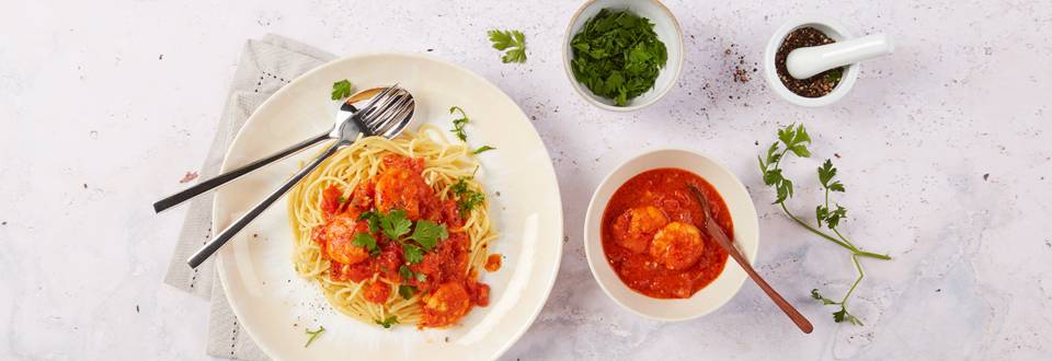 Spaghetti con pomodori e gamberetti